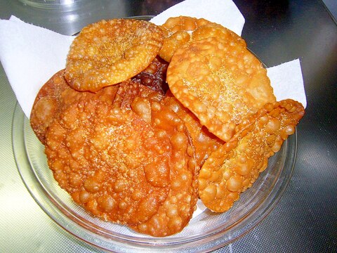 超簡単! 餃子の皮が余ったら・・・ 皮チップス